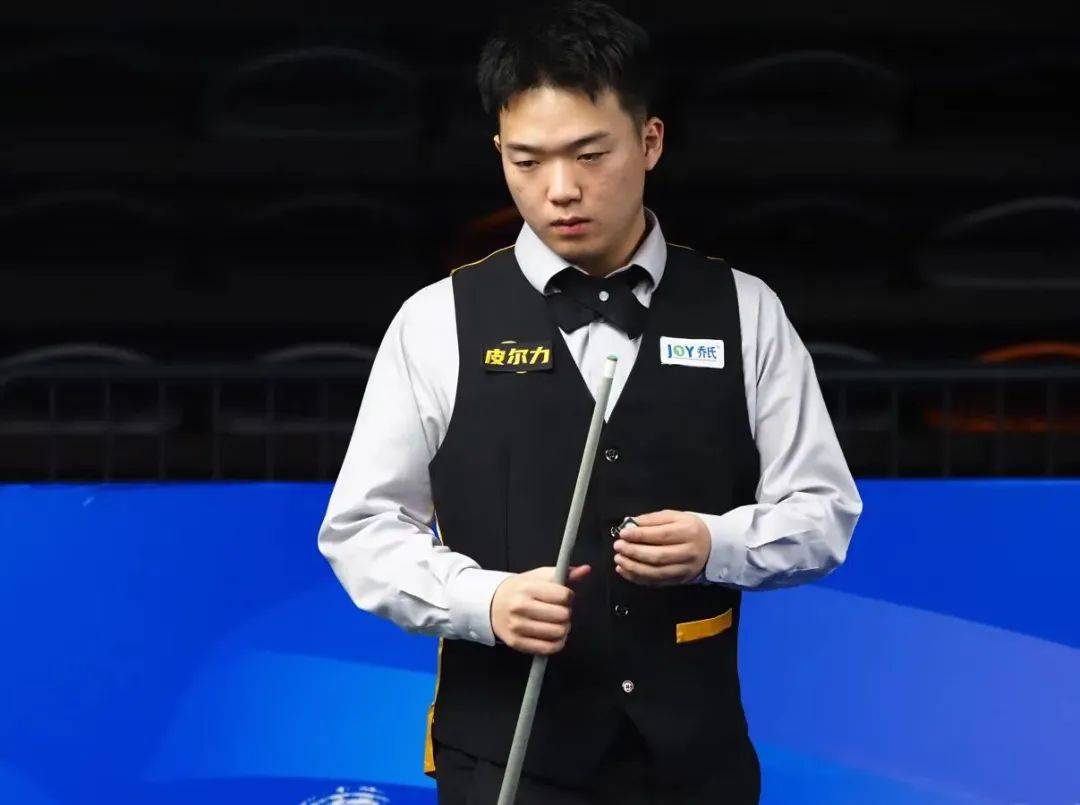 许多球迷记 许多球迷记