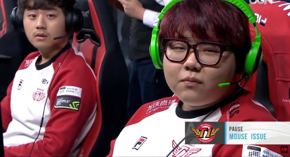 英超比赛中 英超比赛中