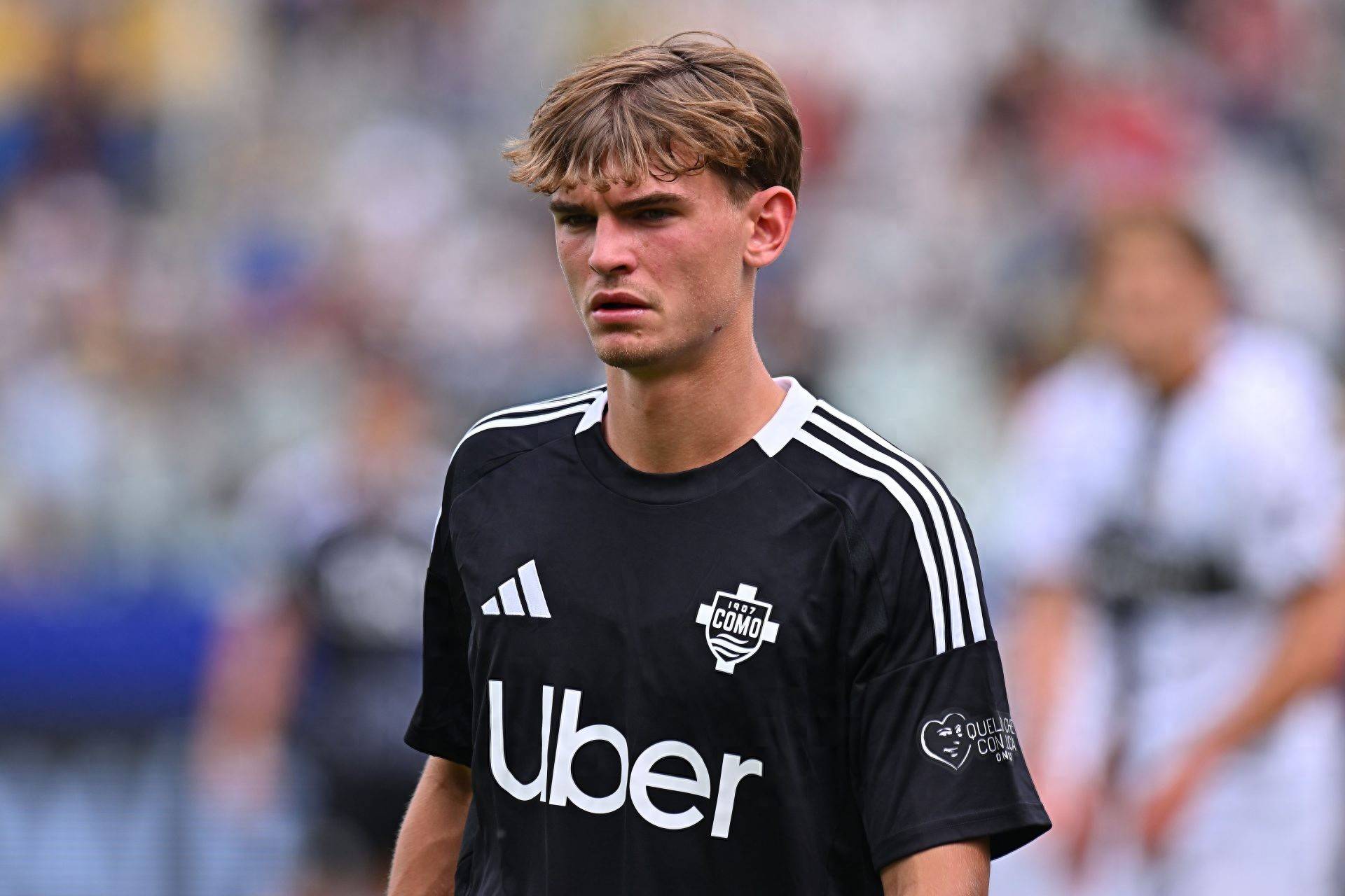 西的持球比 西的持球比