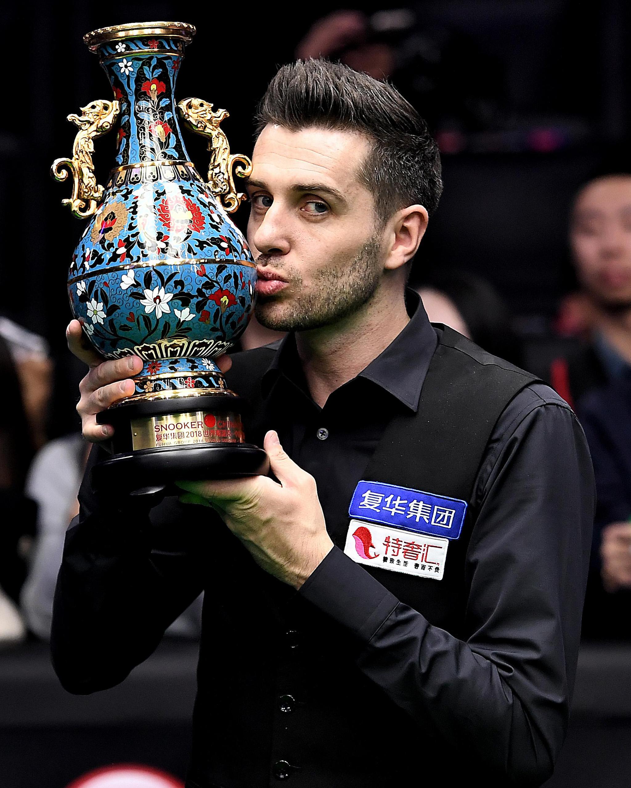 伤病困扰以 伤病困扰以