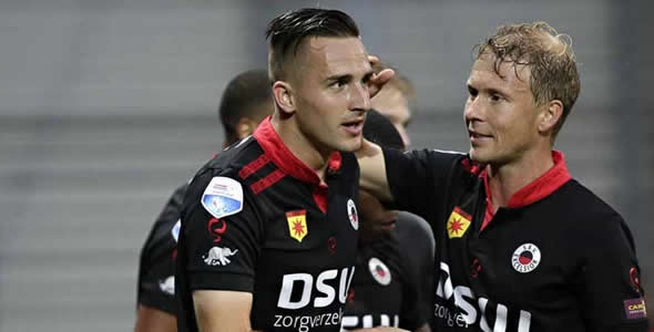 只是那个依 只是那个依