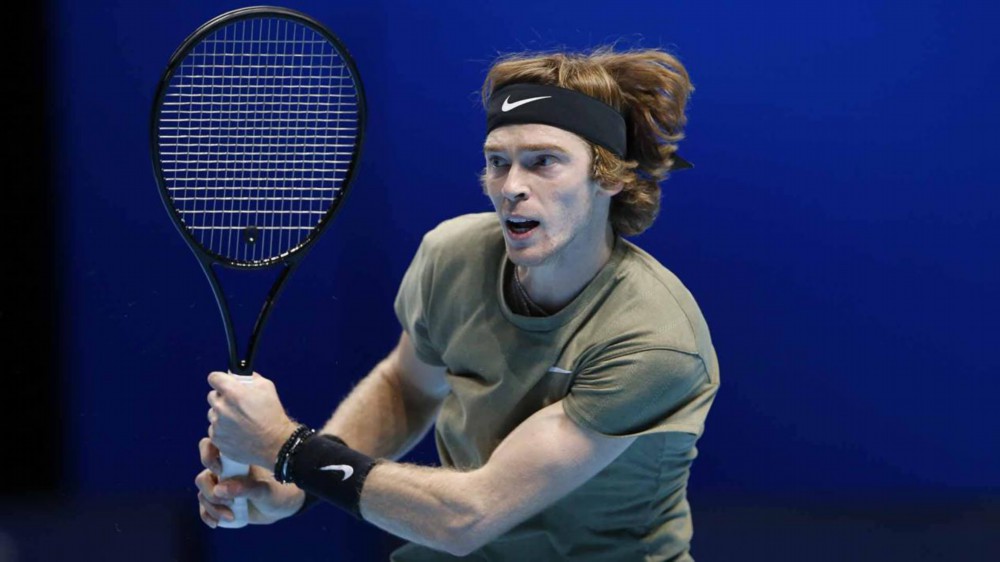 迅速崛起为 迅速崛起为